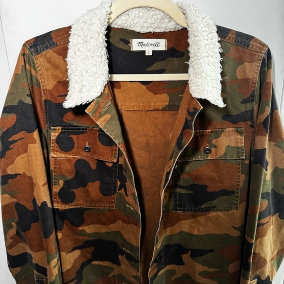 MADEWELL Northward Cropped Army Jacket in Cottontail Camo: Sherpa Edition - Picture 4 of 13